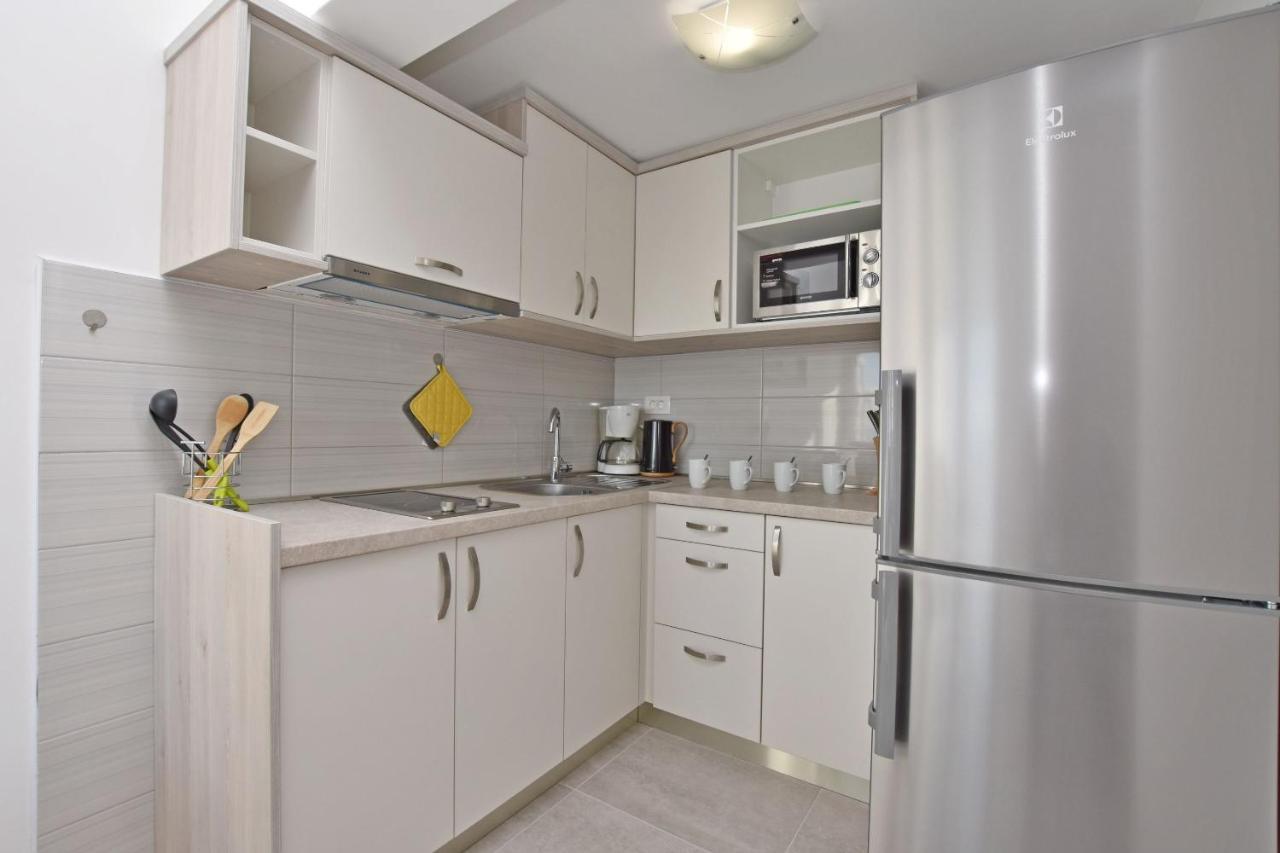 Apartments Danolic Pisak Bagian luar foto