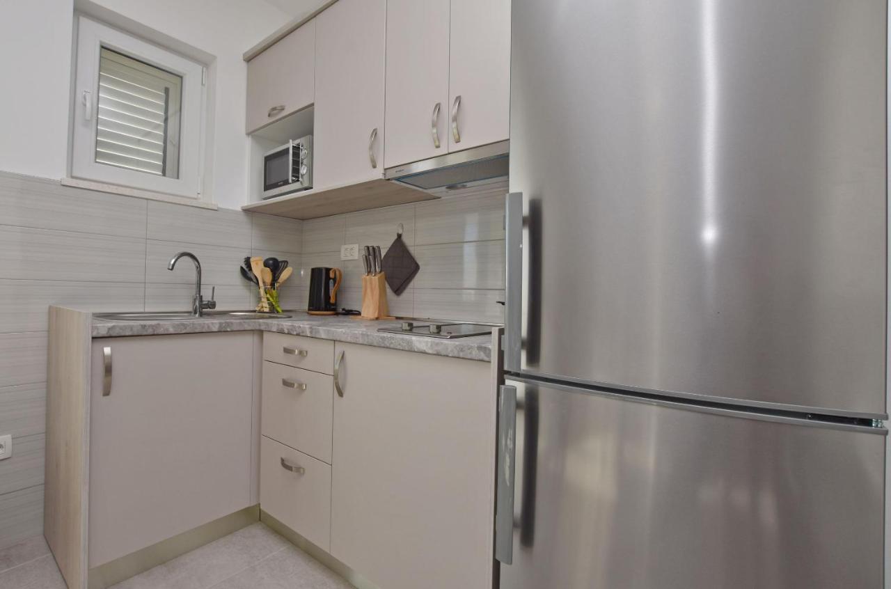 Apartments Danolic Pisak Bagian luar foto